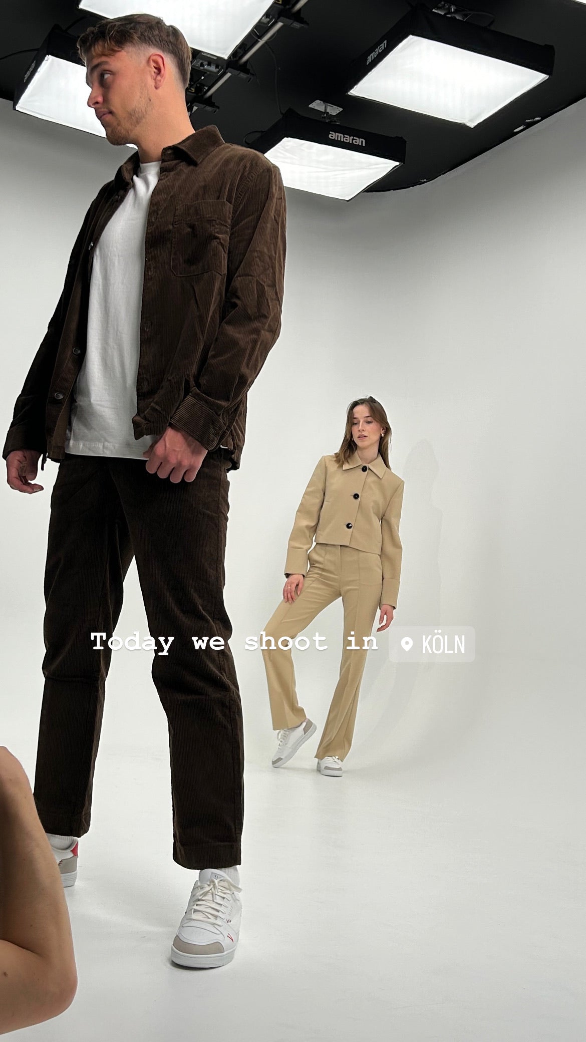 Obstleder, nachhaltige Sneaker, vegane Sneaker, italienische Produktion, portugiesische Produktion, nachhaltige Mode, umweltfreundliche Materialien, lokale Produktion, faire Arbeitsbedingungen, nachhaltige Materialien.
