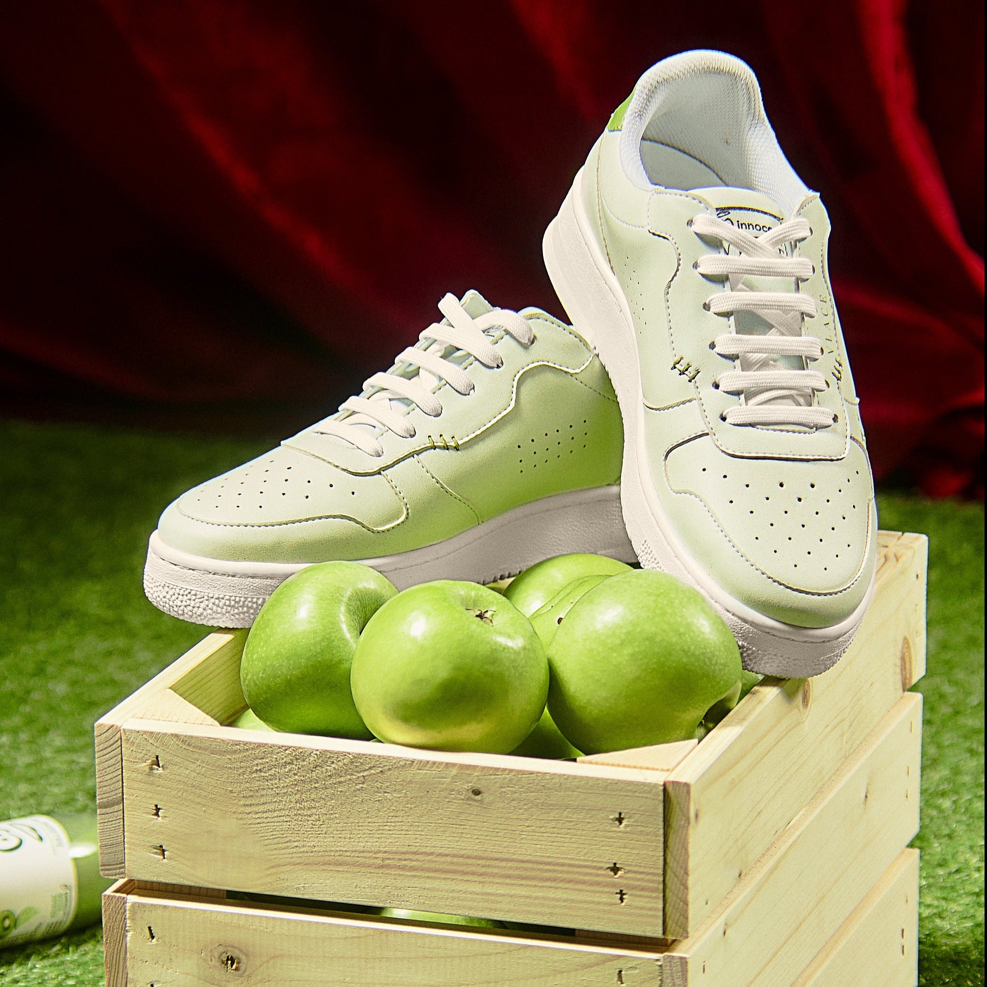 innocent x VLACE Apfel-Sneaker