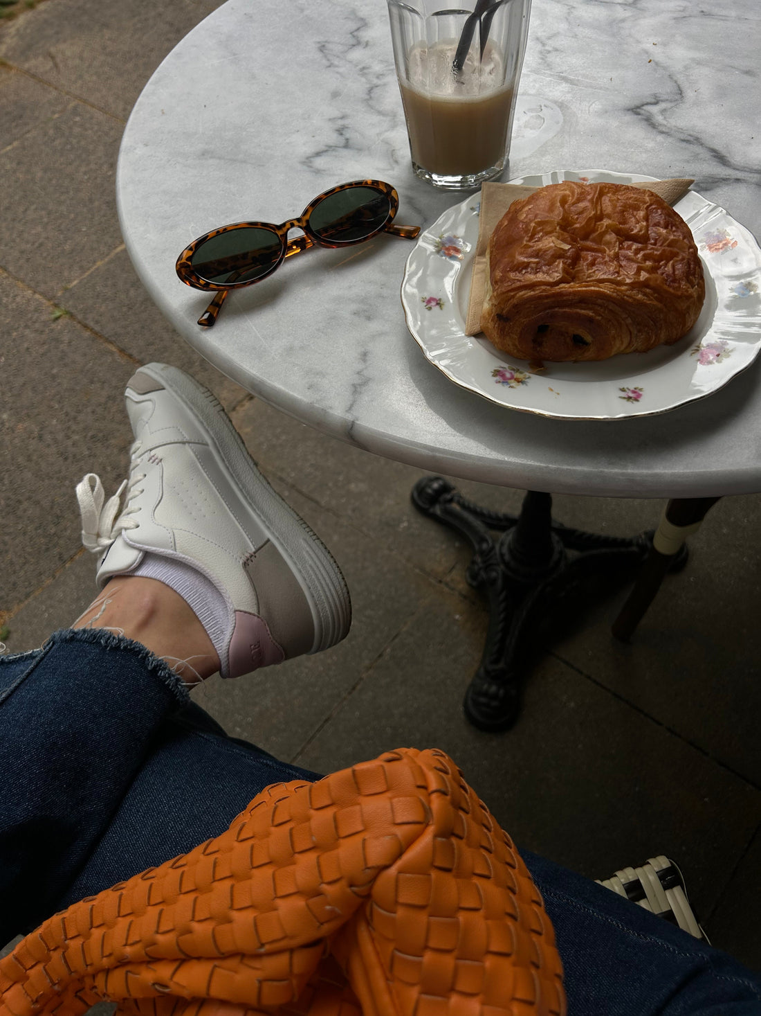 VLACE Rose im Parklook 